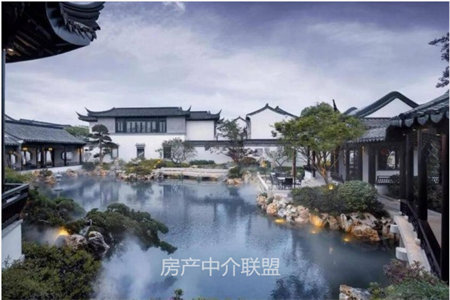 南湖正大·繁华新城3室2厅2卫115万135m2出售